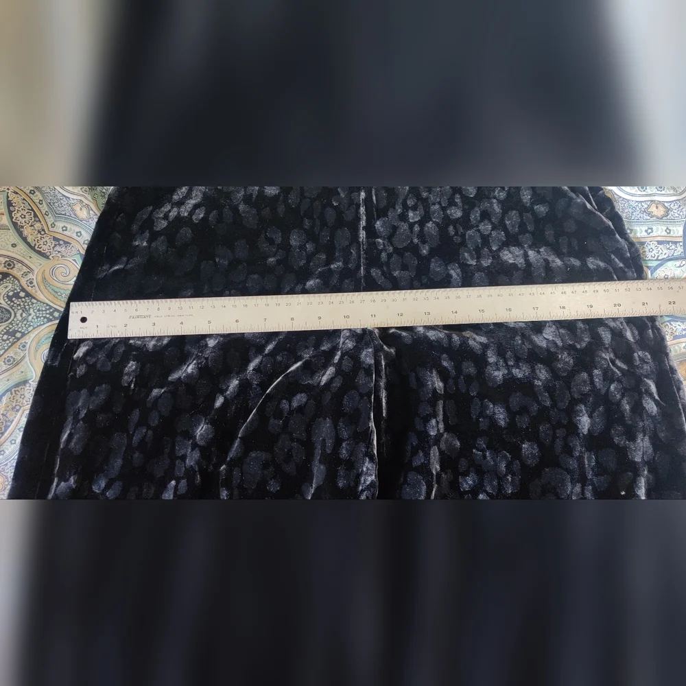 Zara Black Textured Velvet Pants - Picture 15 of 16